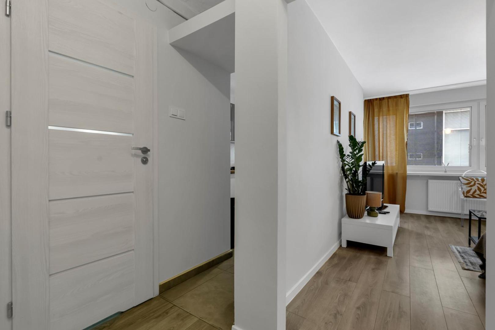 Apartament - Balcony, Location - By Rentujemy Warszawa
